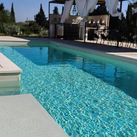 Bed & Breakfast Masseria Kalandini 4*